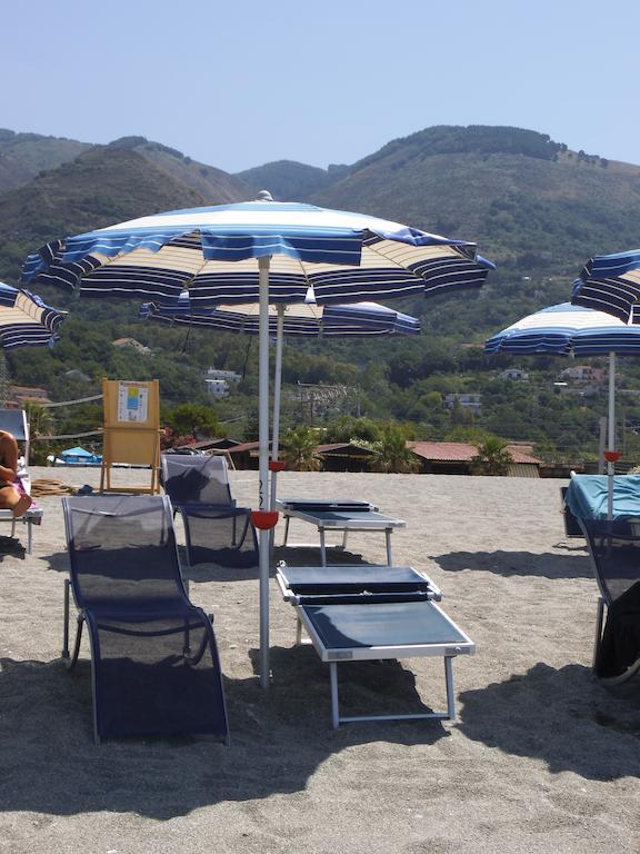 Villaggio La Bussola Paola Exteriér fotografie