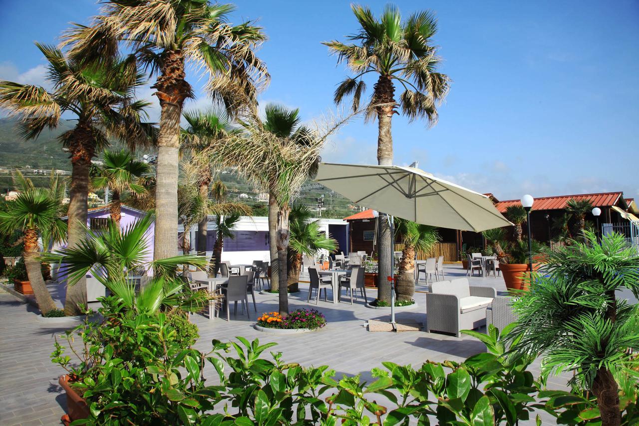 Villaggio La Bussola Paola Exteriér fotografie