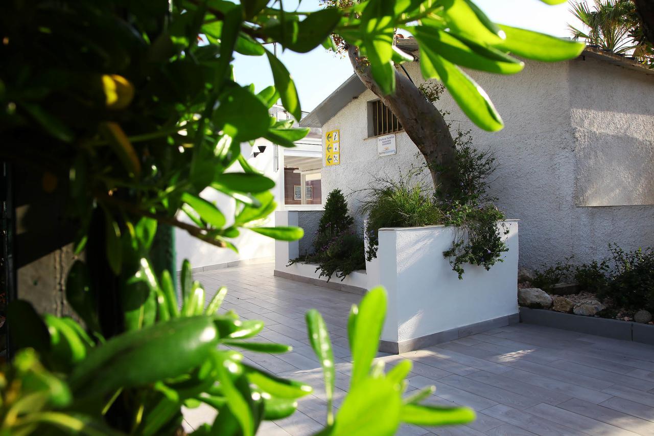 Villaggio La Bussola Paola Exteriér fotografie